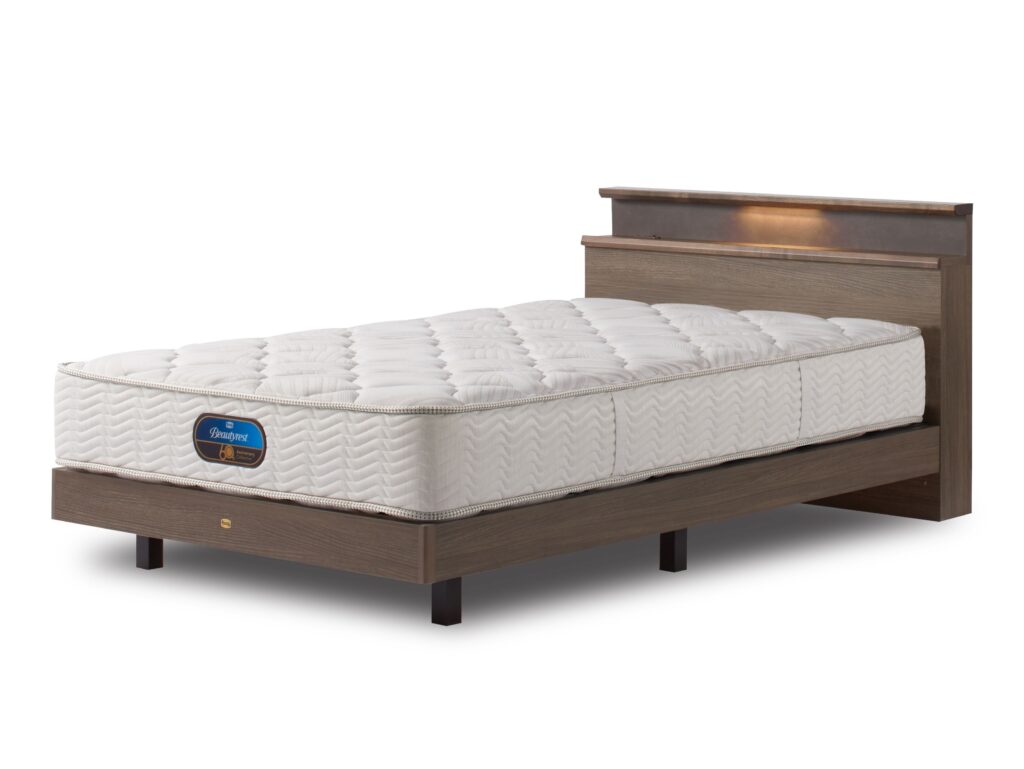 シンプルながらムク材から得られる自然のやさしさが安堵感を覚えるデザイン